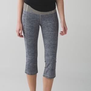Lululemon Gather & Crow Crop Il Black Gray Size 2